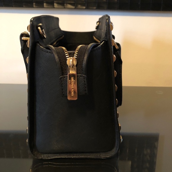 Michael Kors studded bag - Picture 3 of 5